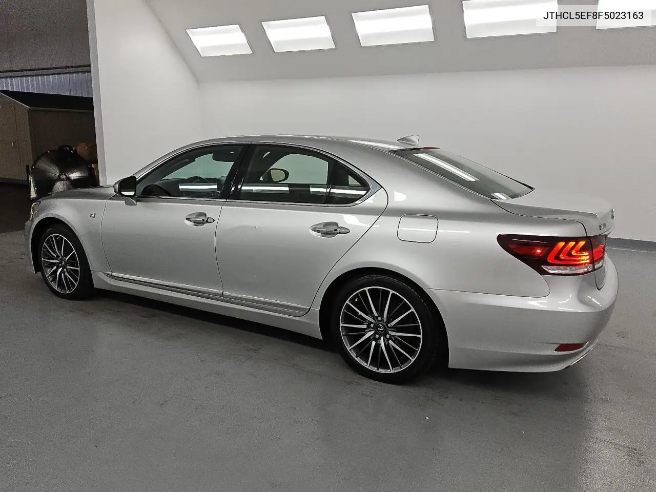 2015 Lexus Ls 460 VIN: JTHCL5EF8F5023163 Lot: 60128705