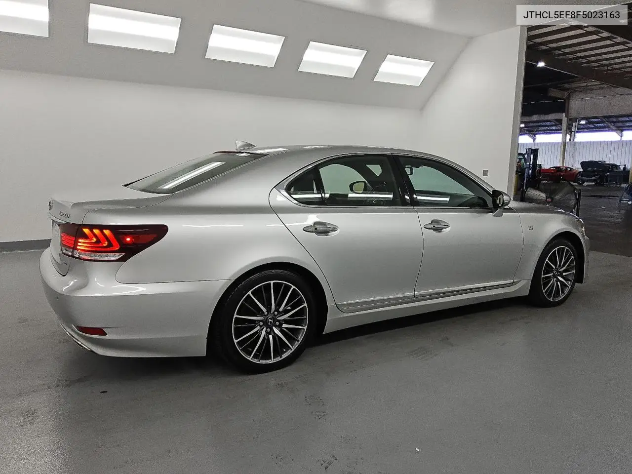 2015 Lexus Ls 460 VIN: JTHCL5EF8F5023163 Lot: 60128705