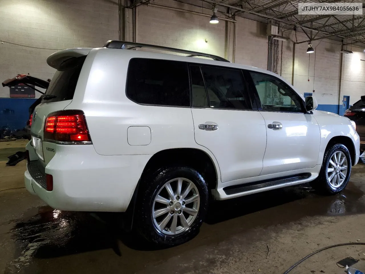 2011 Lexus Lx 570 VIN: JTJHY7AX9B4055636 Lot: 48904494
