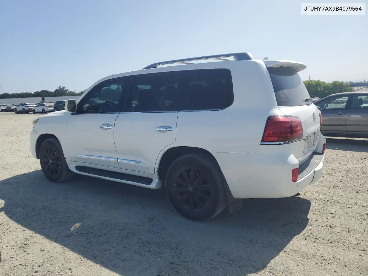2011 Lexus Lx 570 VIN: JTJHY7AX9B4079564 Lot: 61022455