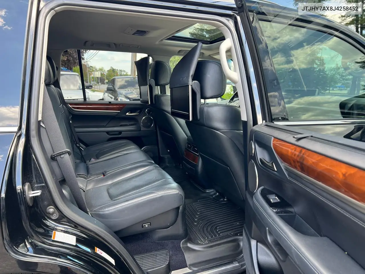 2018 Lexus Lx 570 VIN: JTJHY7AX8J4258452 Lot: 57357365