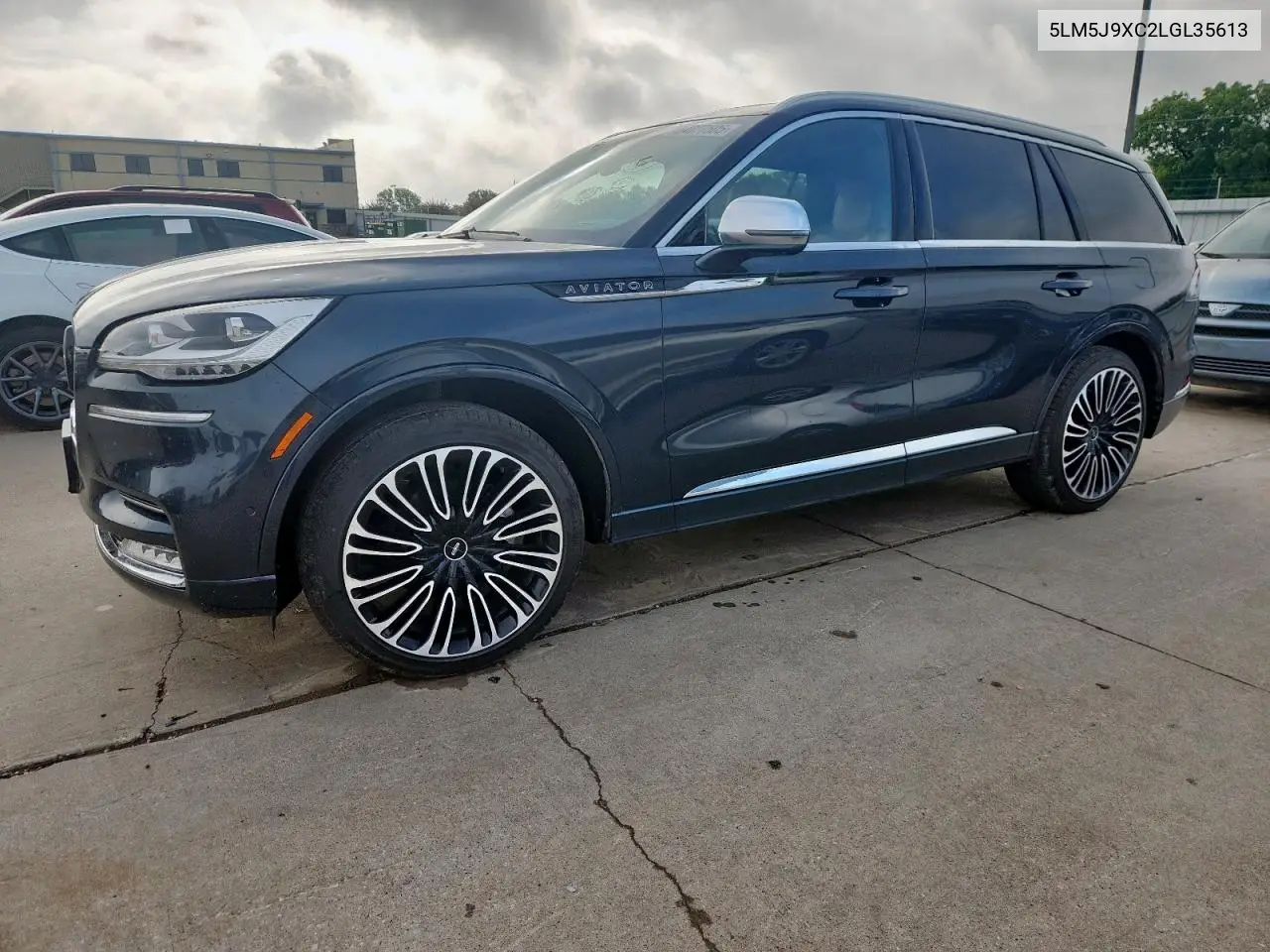 2020 Lincoln Aviator Black Label VIN: 5LM5J9XC2LGL35613 Lot: 64077505