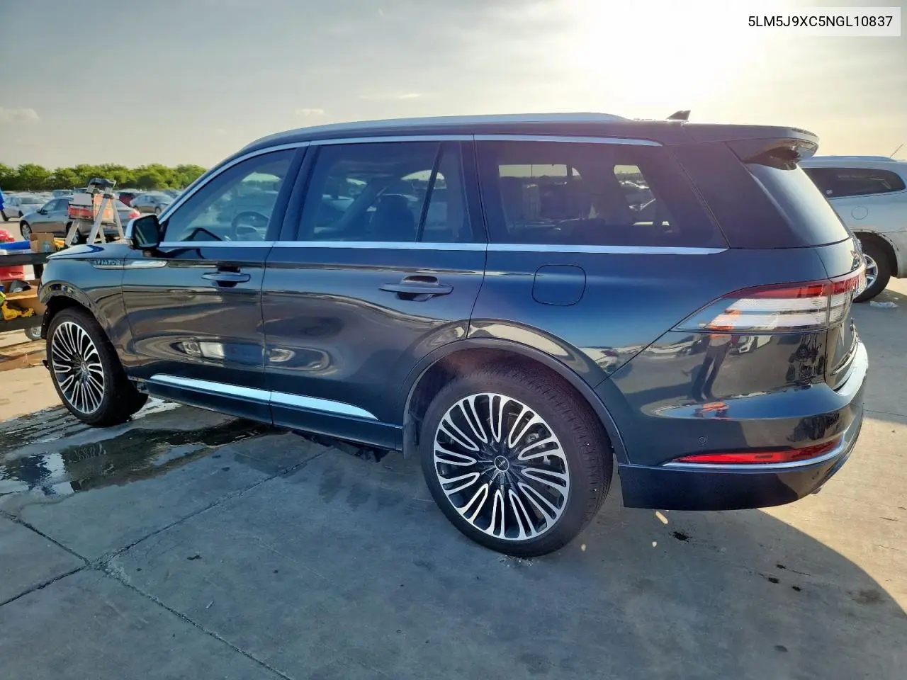 2022 Lincoln Aviator Black Label VIN: 5LM5J9XC5NGL10837 Lot: 63852335