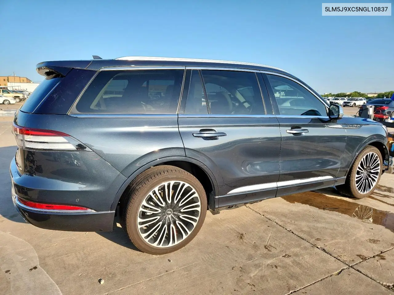 2022 Lincoln Aviator Black Label VIN: 5LM5J9XC5NGL10837 Lot: 63852335