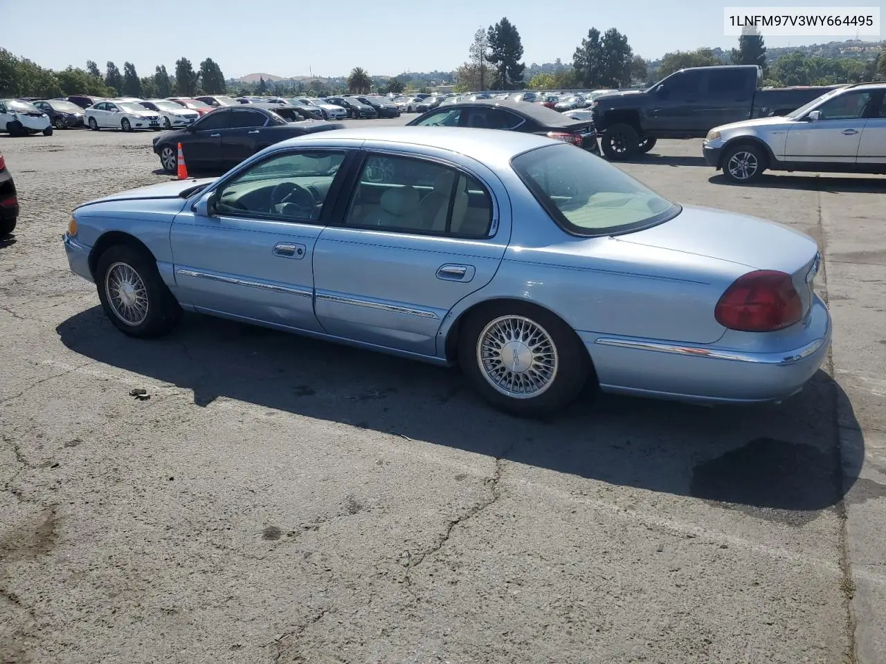 1998 Lincoln Continental VIN: 1LNFM97V3WY664495 Lot: 62292615