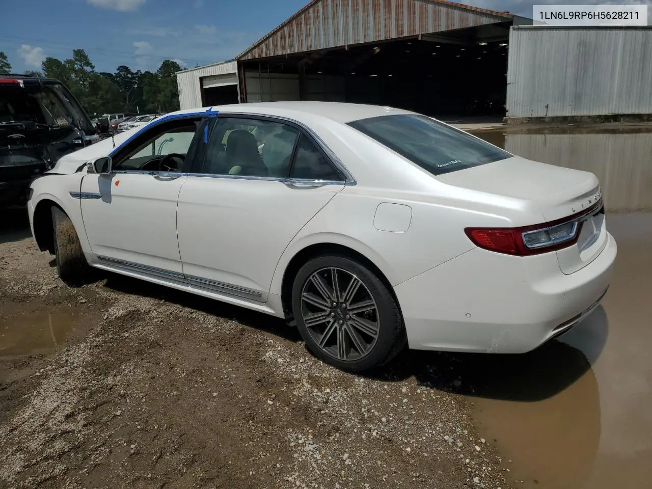2017 Lincoln Continental Reserve VIN: 1LN6L9RP6H5628211 Lot: 61369035