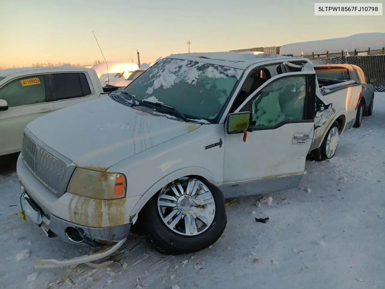 2007 Lincoln Mark Lt VIN: 5LTPW18567FJ10798 Lot: 56189335