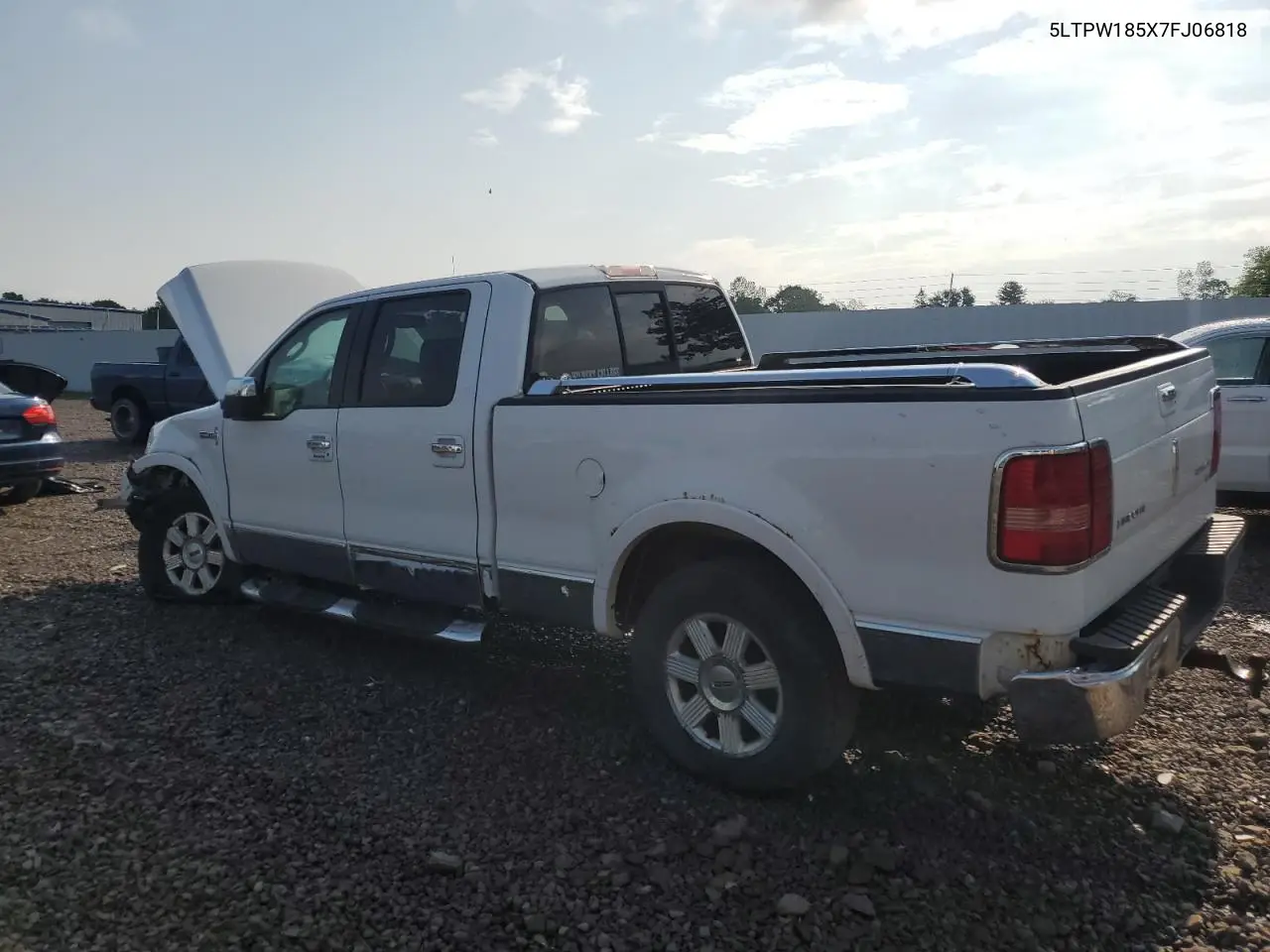 2007 Lincoln Mark Lt VIN: 5LTPW185X7FJ06818 Lot: 60235925