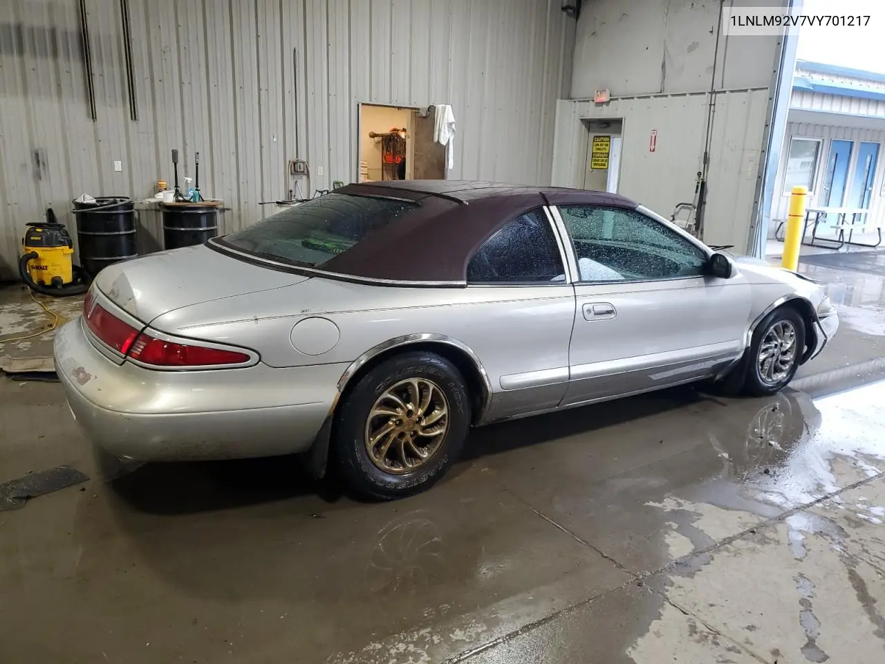 1997 Lincoln Mark Viii Lsc VIN: 1LNLM92V7VY701217 Lot: 56335175
