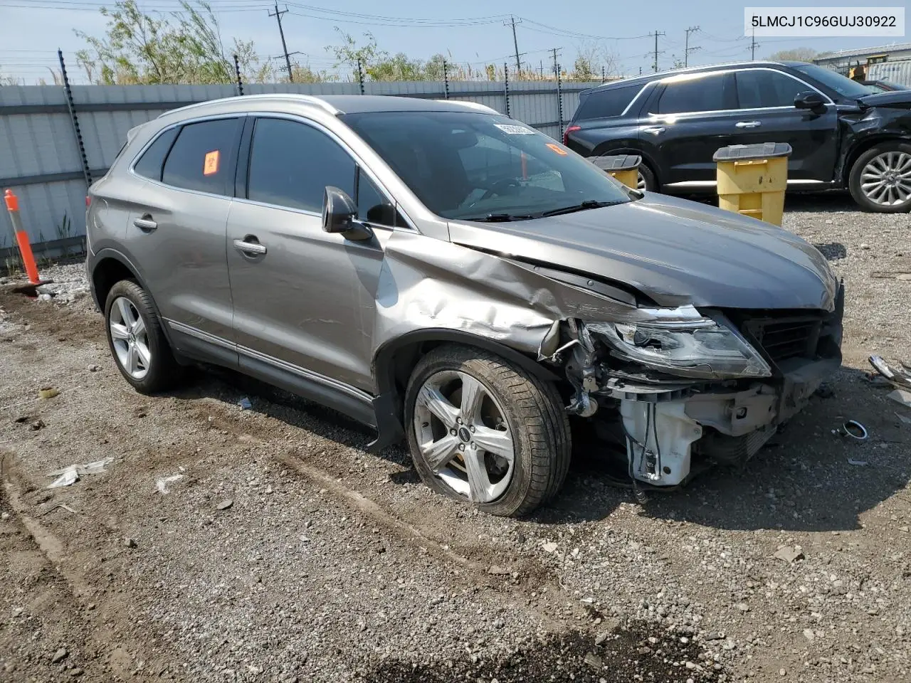 2016 Lincoln Mkc Premiere VIN: 5LMCJ1C96GUJ30922 Lot: 56235625