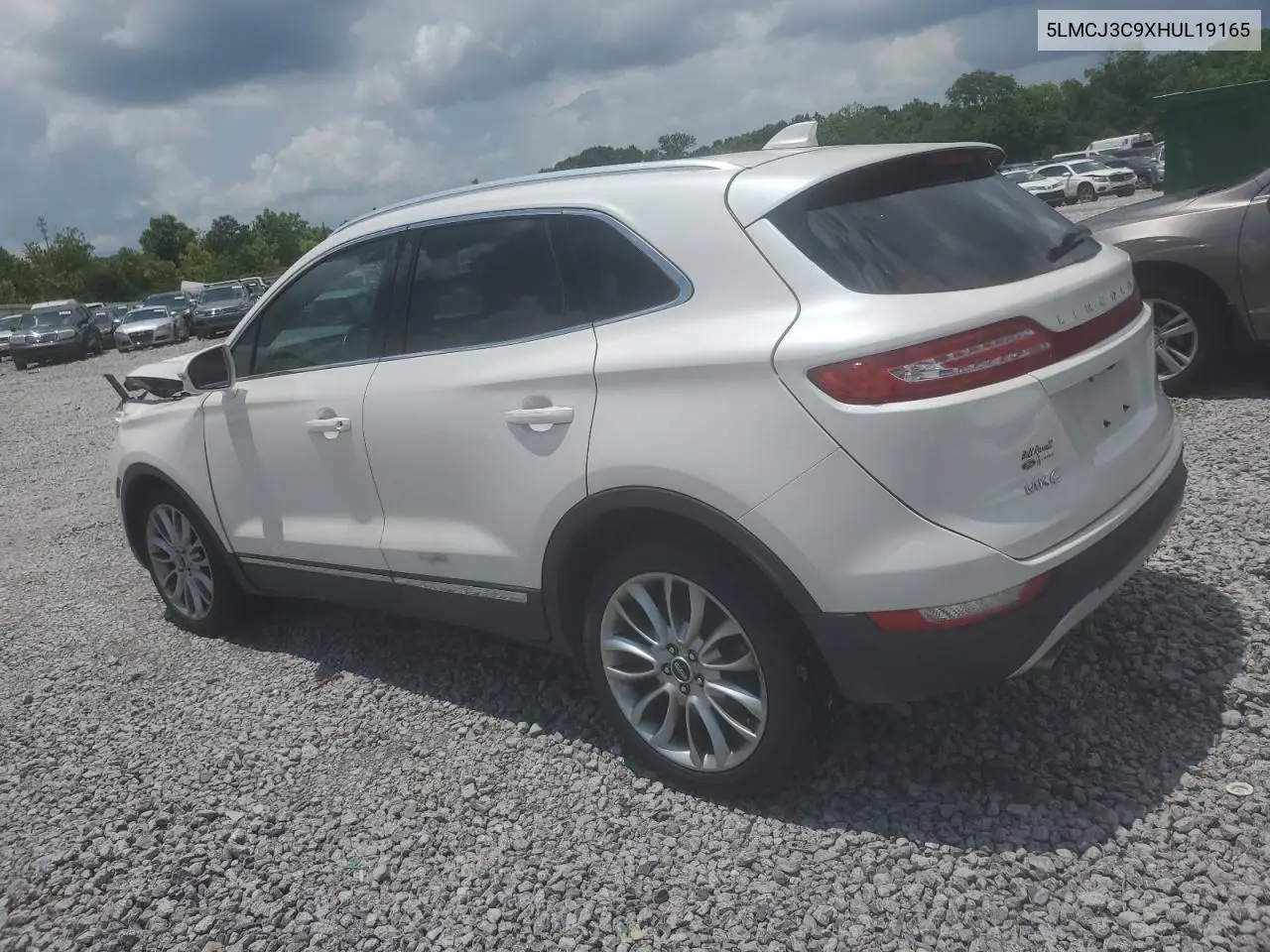 2017 Lincoln Mkc Reserve VIN: 5LMCJ3C9XHUL19165 Lot: 61538025