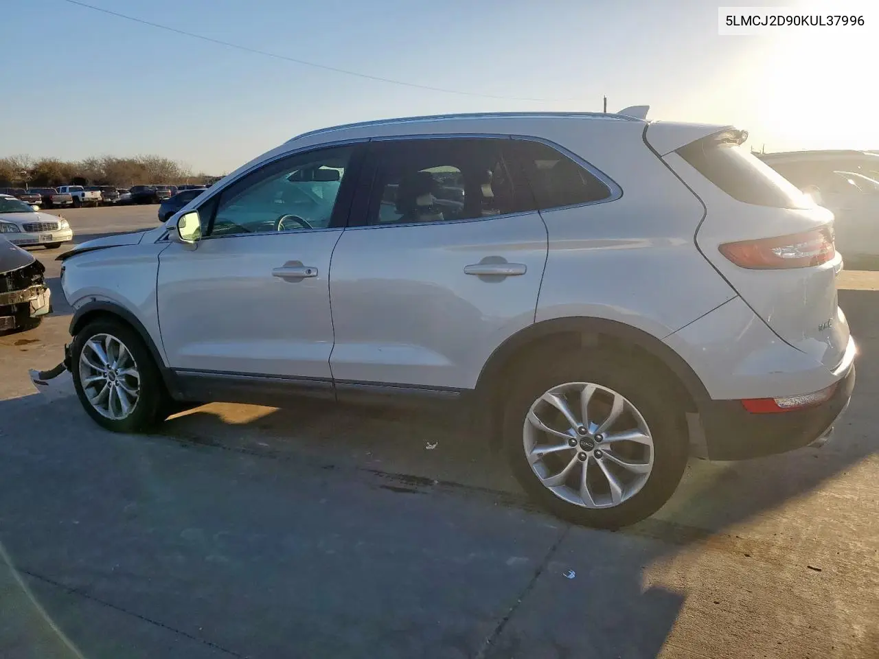 2019 Lincoln Mkc Select VIN: 5LMCJ2D90KUL37996 Lot: 48400885