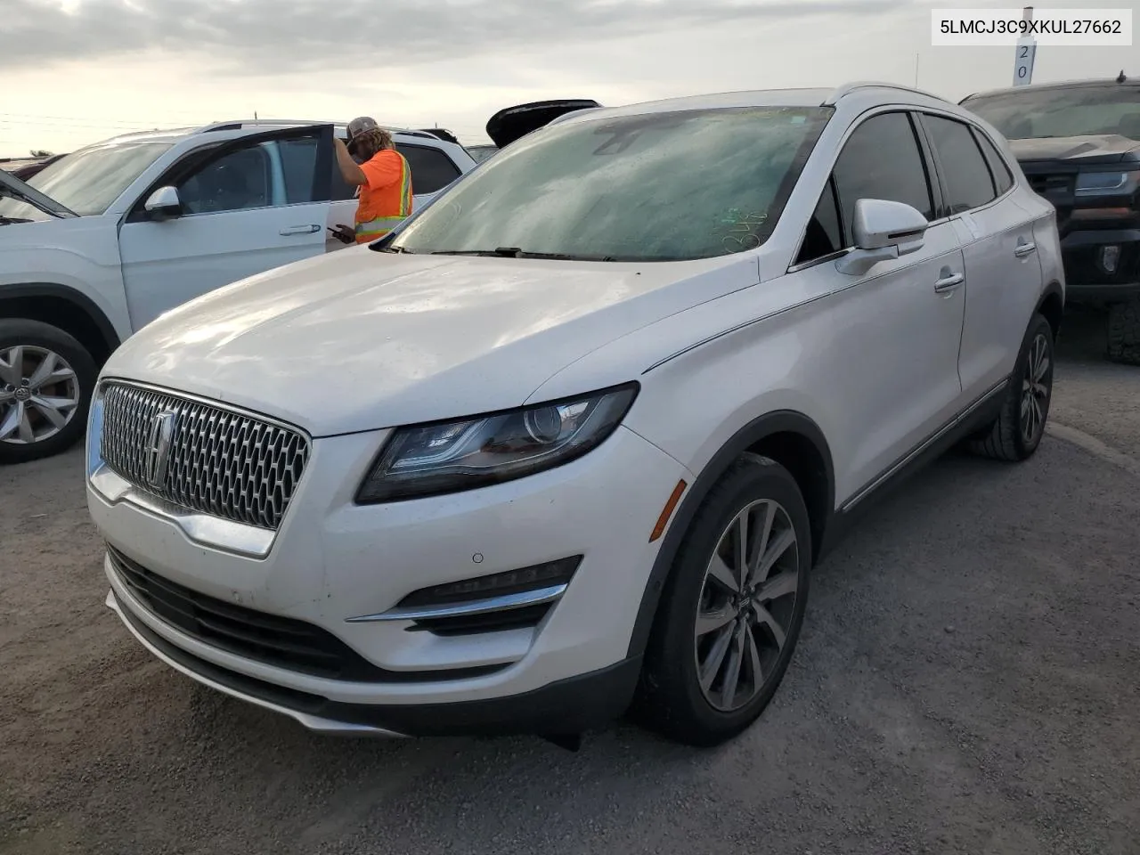 2019 Lincoln Mkc Reserve VIN: 5LMCJ3C9XKUL27662 Lot: 74805784