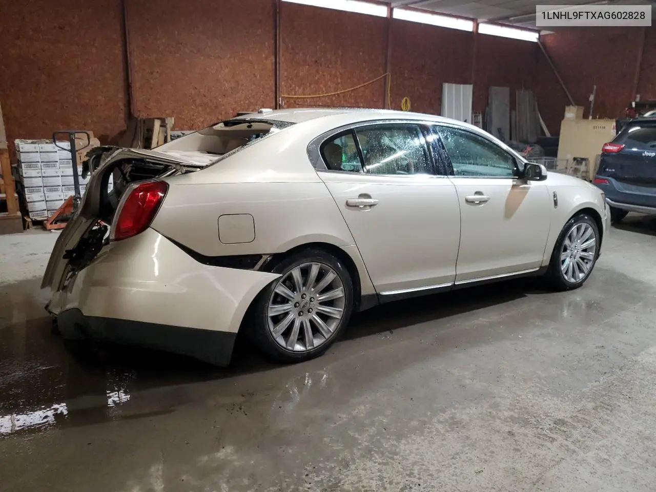 2010 Lincoln Mks VIN: 1LNHL9FTXAG602828 Lot: 55495325