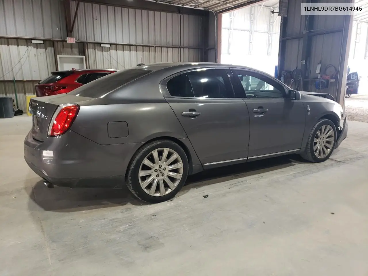 2011 Lincoln Mks VIN: 1LNHL9DR7BG614945 Lot: 55626835