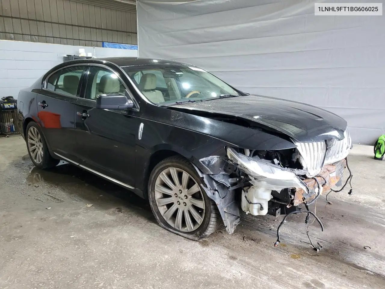 2011 Lincoln Mks VIN: 1LNHL9FT1BG606025 Lot: 59905235