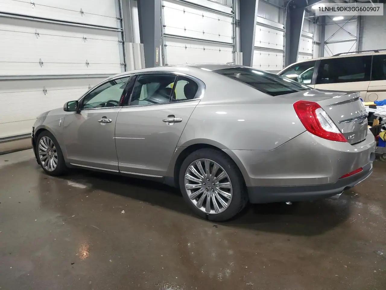2016 Lincoln Mks VIN: 1LNHL9DK3GG600907 Lot: 56892995