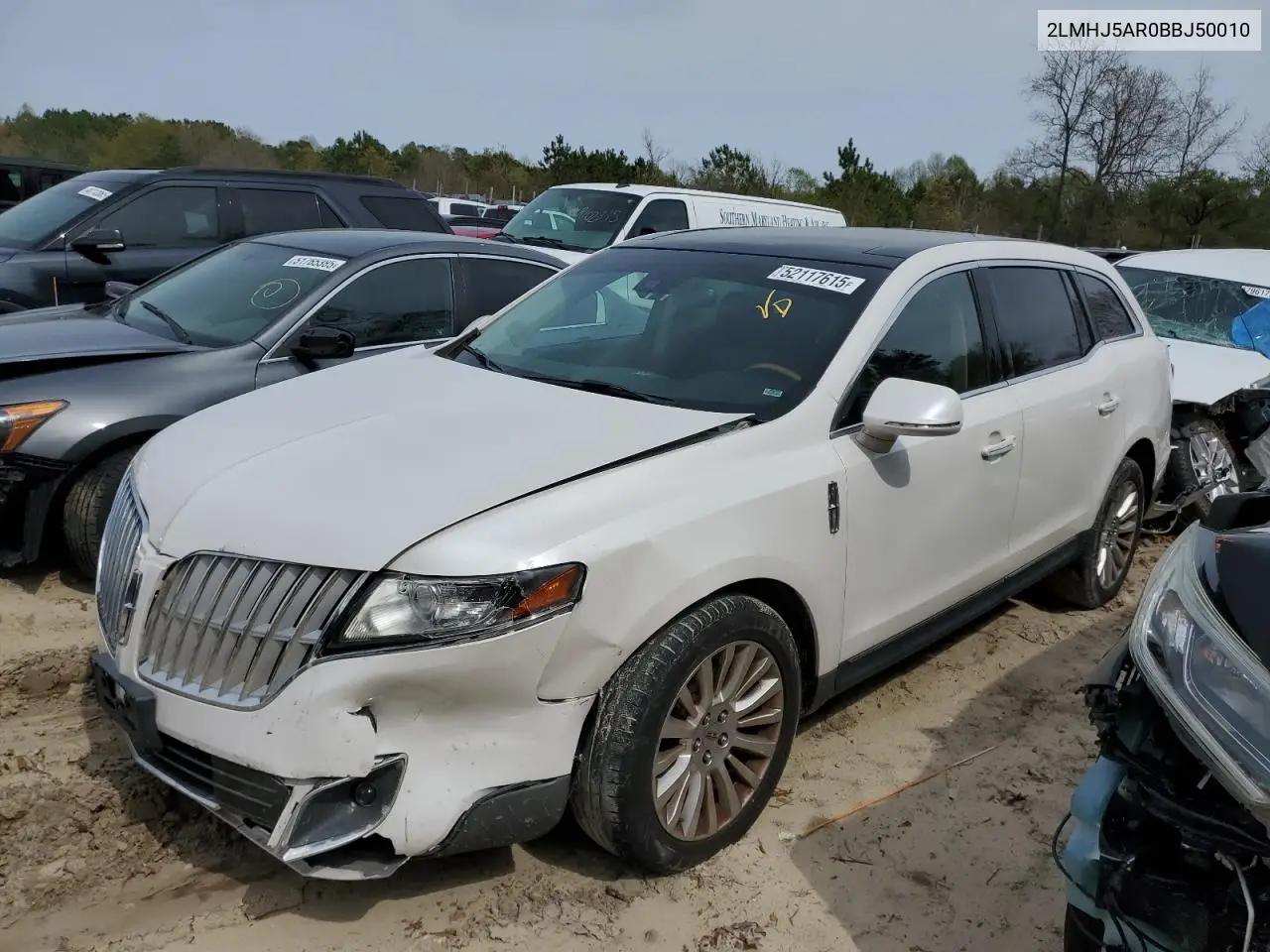 2011 Lincoln Mkt VIN: 2LMHJ5AR0BBJ50010 Lot: 52117615