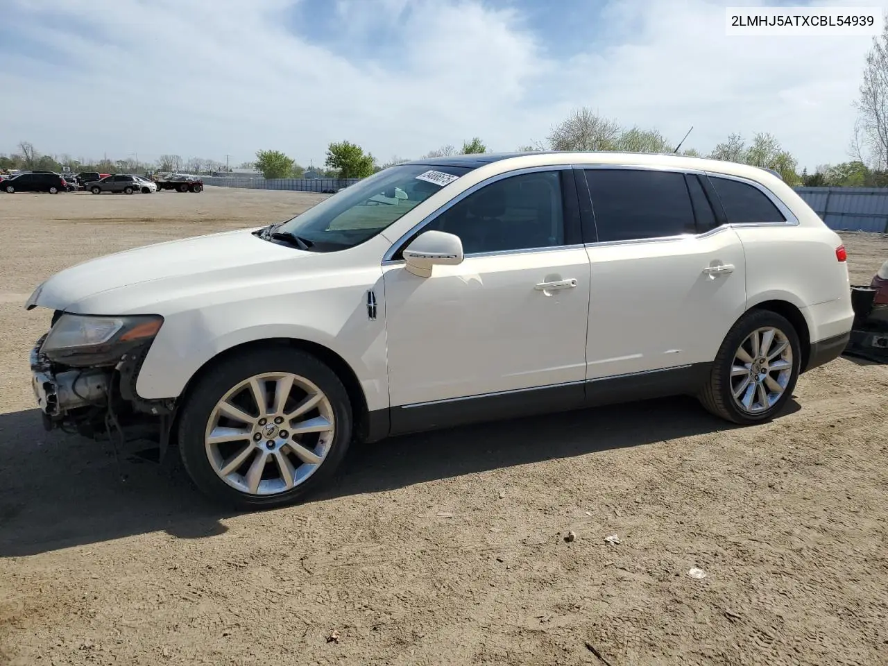 2012 Lincoln Mkt VIN: 2LMHJ5ATXCBL54939 Lot: 54886575