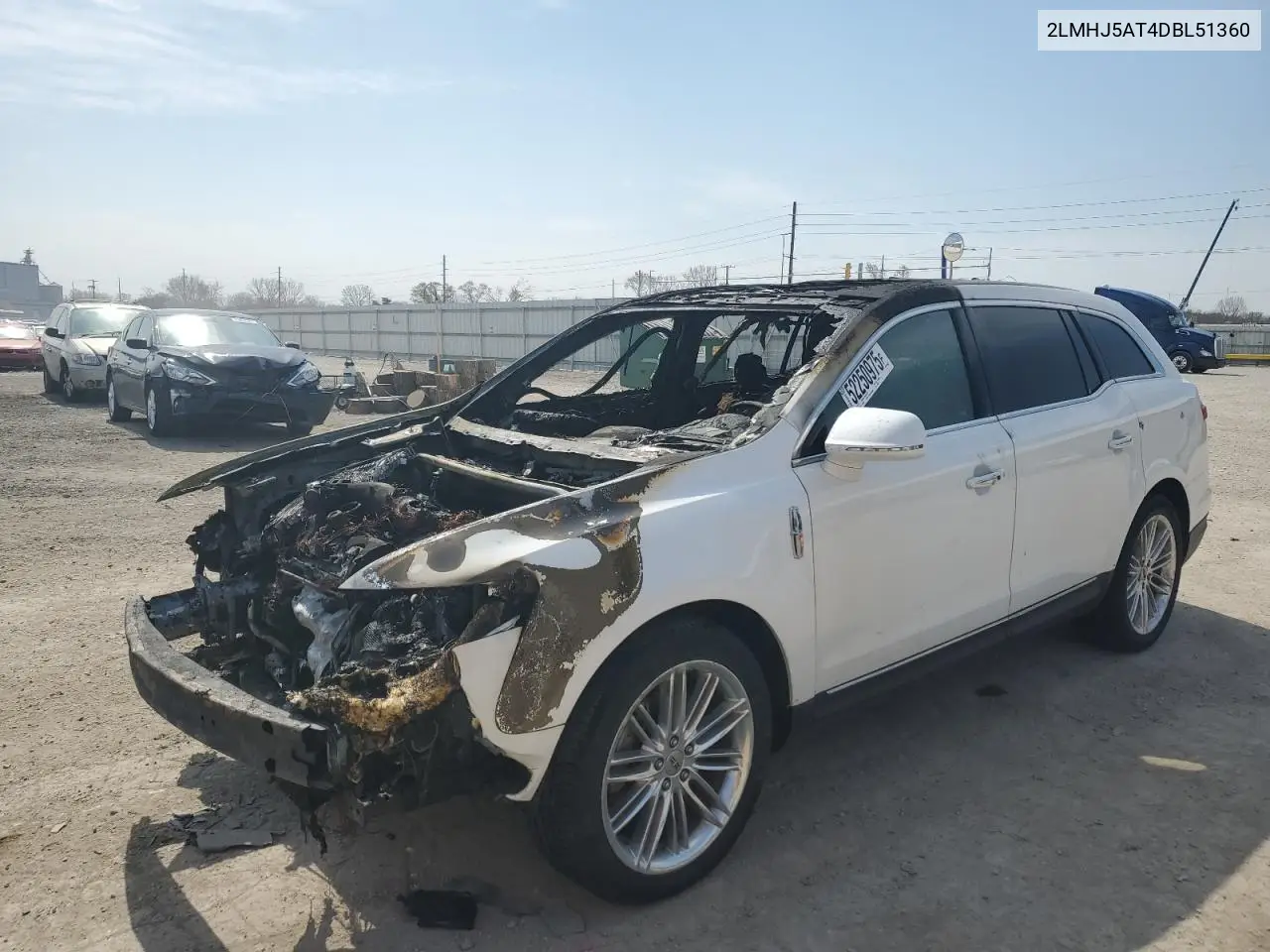 2013 Lincoln Mkt VIN: 2LMHJ5AT4DBL51360 Lot: 52250975