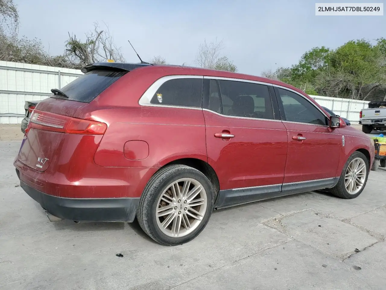 2013 Lincoln Mkt VIN: 2LMHJ5AT7DBL50249 Lot: 54658245