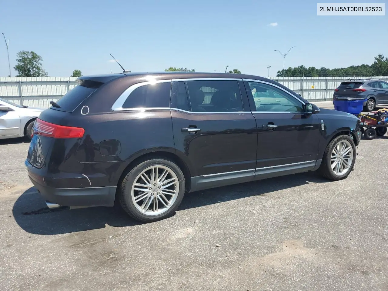 2013 Lincoln Mkt VIN: 2LMHJ5AT0DBL52523 Lot: 61900925