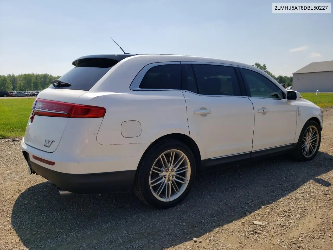 2013 Lincoln Mkt VIN: 2LMHJ5AT8DBL50227 Lot: 63577535