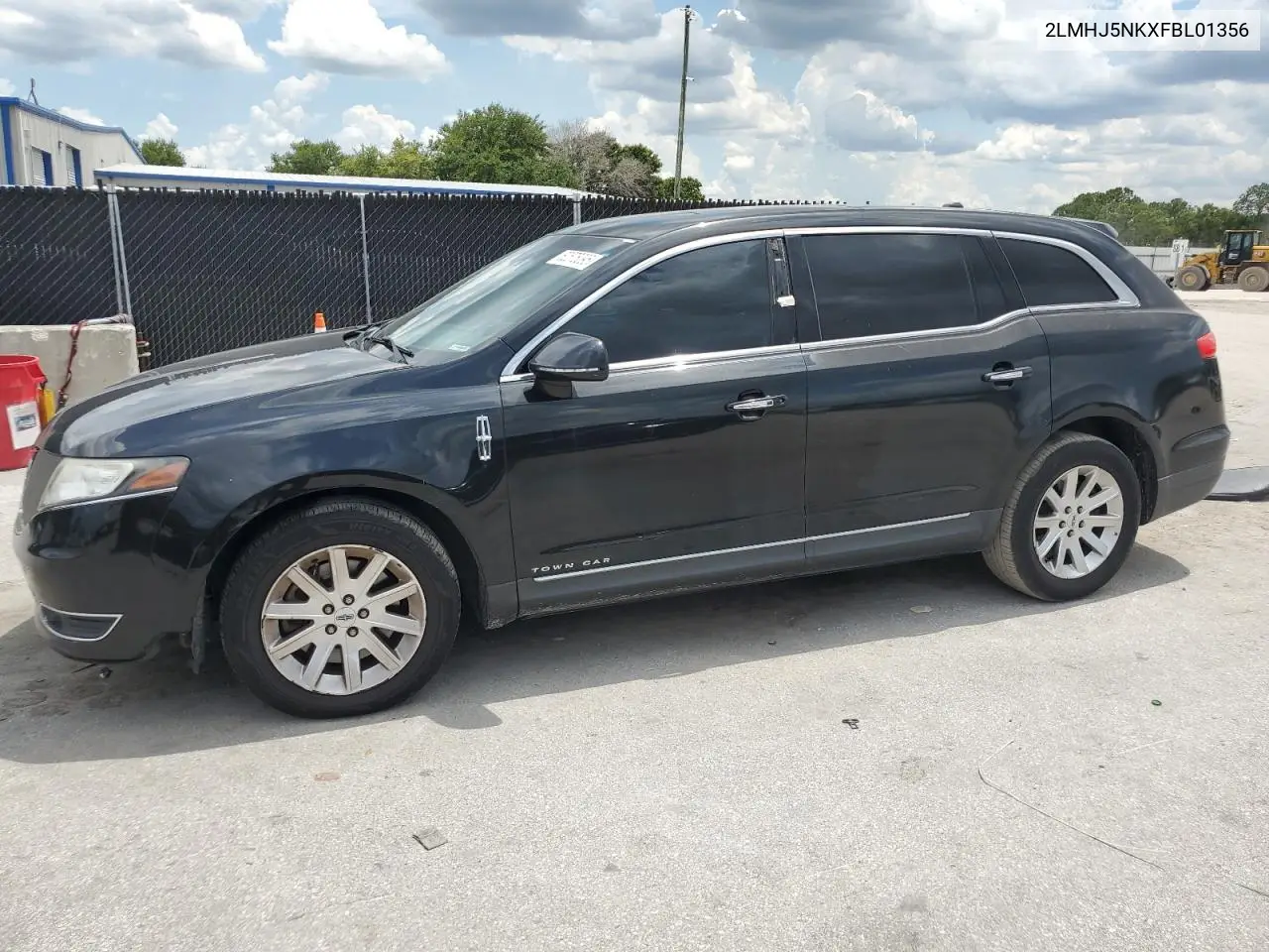 2015 Lincoln Mkt VIN: 2LMHJ5NKXFBL01356 Lot: 62575095