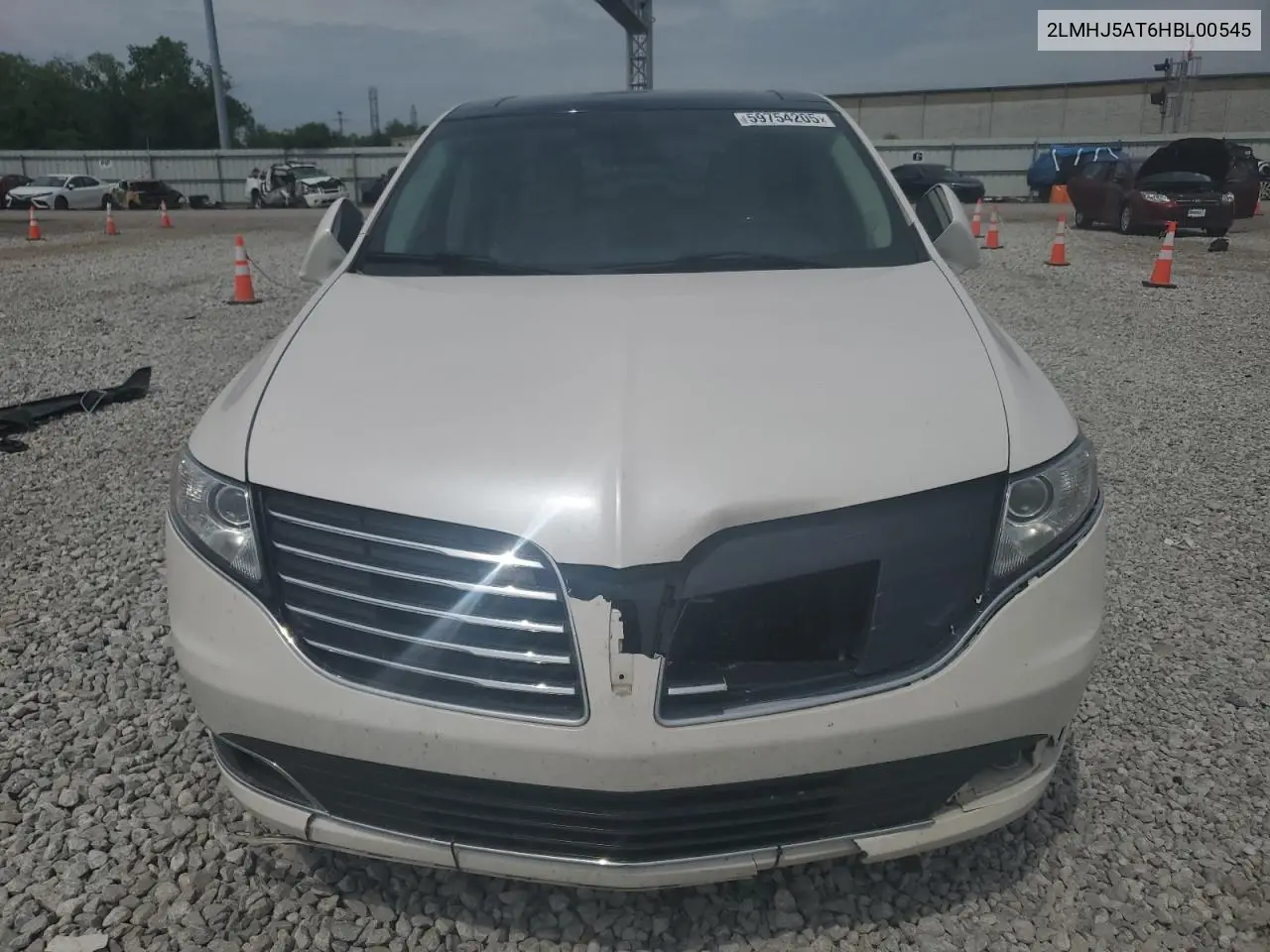 2017 Lincoln Mkt VIN: 2LMHJ5AT6HBL00545 Lot: 59754205