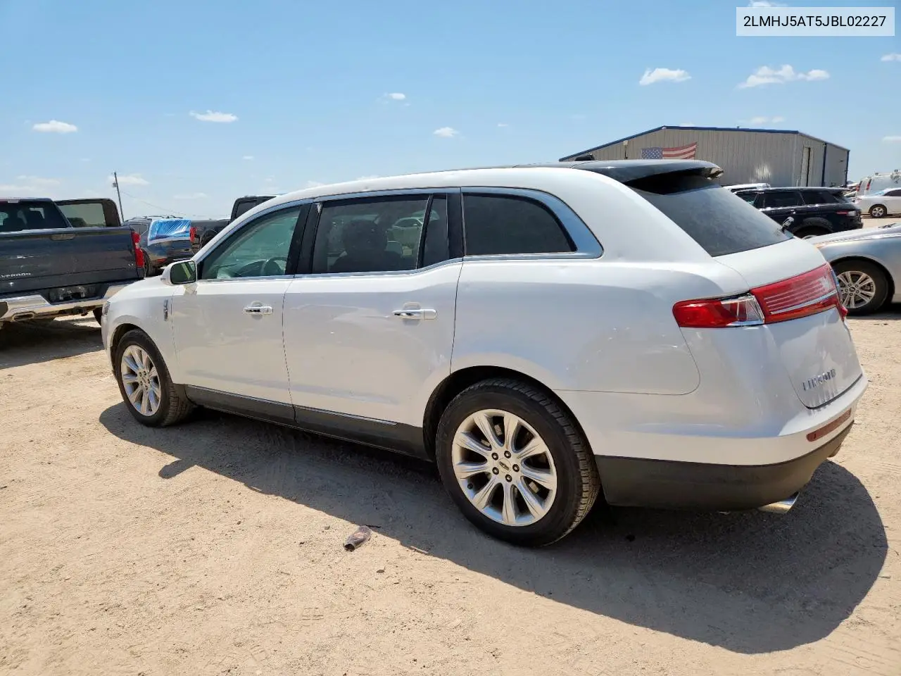 2018 Lincoln Mkt VIN: 2LMHJ5AT5JBL02227 Lot: 61603845