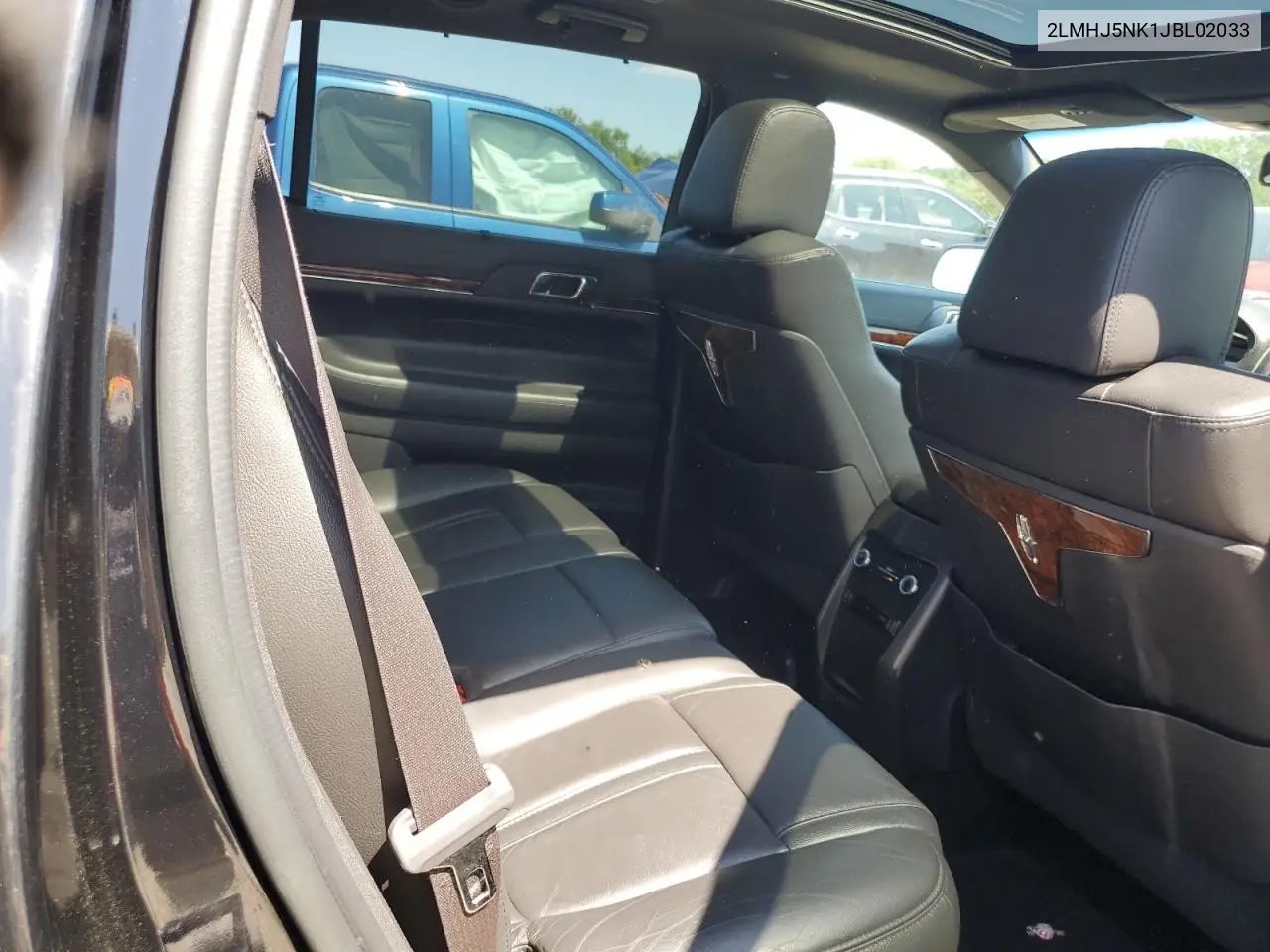 2018 Lincoln Mkt VIN: 2LMHJ5NK1JBL02033 Lot: 61633825