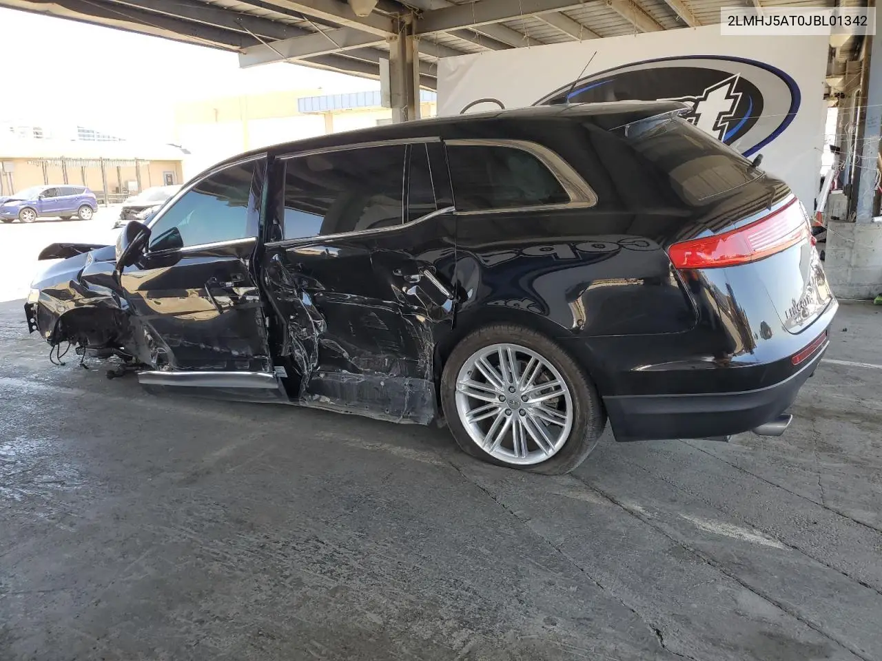 2018 Lincoln Mkt VIN: 2LMHJ5AT0JBL01342 Lot: 62958215