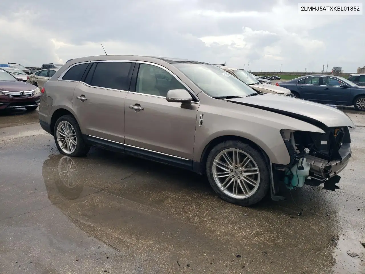 2019 Lincoln Mkt VIN: 2LMHJ5ATXKBL01852 Lot: 61165665