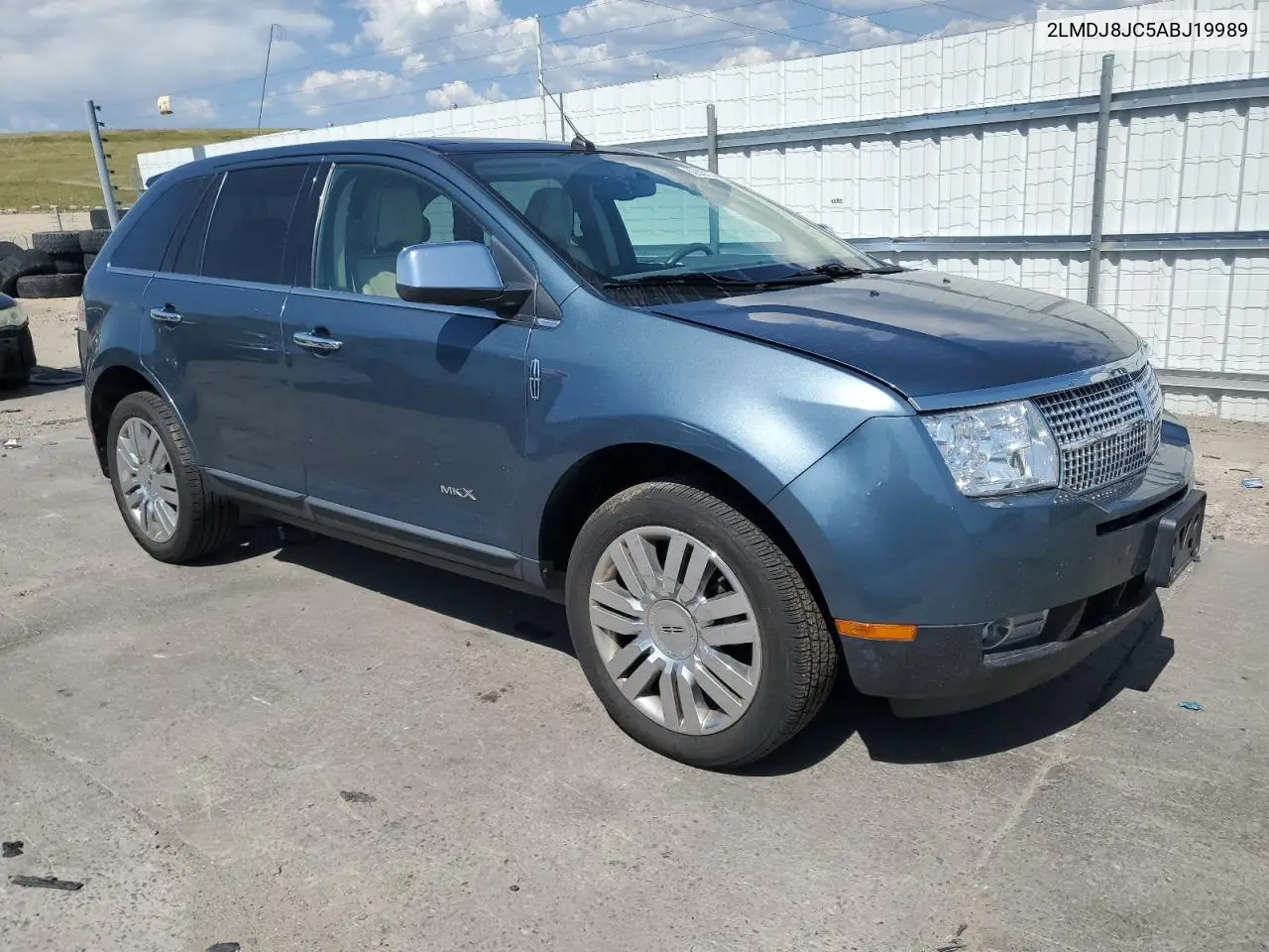 2010 Lincoln Mkx VIN: 2LMDJ8JC5ABJ19989 Lot: 62888235