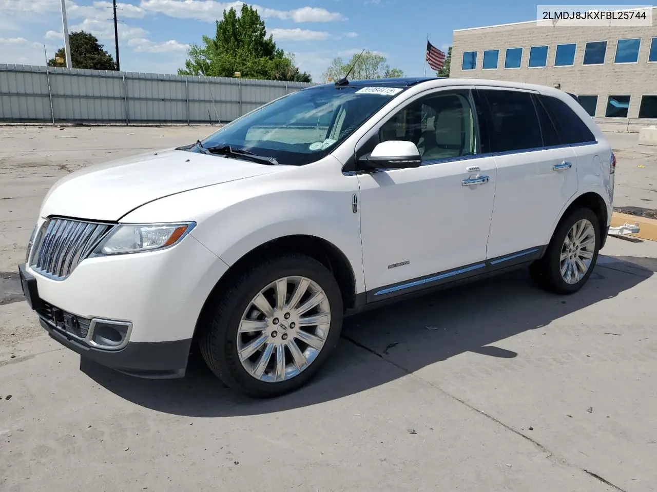 2015 Lincoln Mkx VIN: 2LMDJ8JKXFBL25744 Lot: 55984415