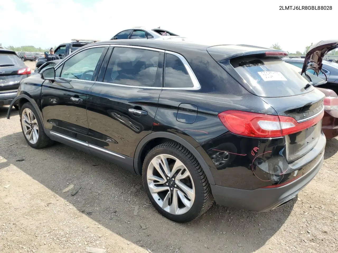 2016 Lincoln Mkx Reserve VIN: 2LMTJ6LR8GBL88028 Lot: 56547175