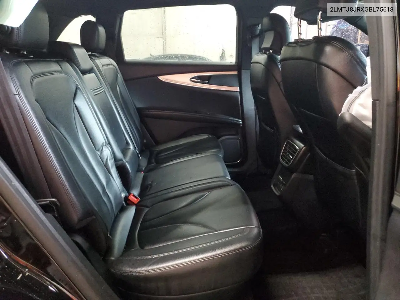 2016 Lincoln Mkx Premiere VIN: 2LMTJ8JRXGBL75618 Lot: 61601075