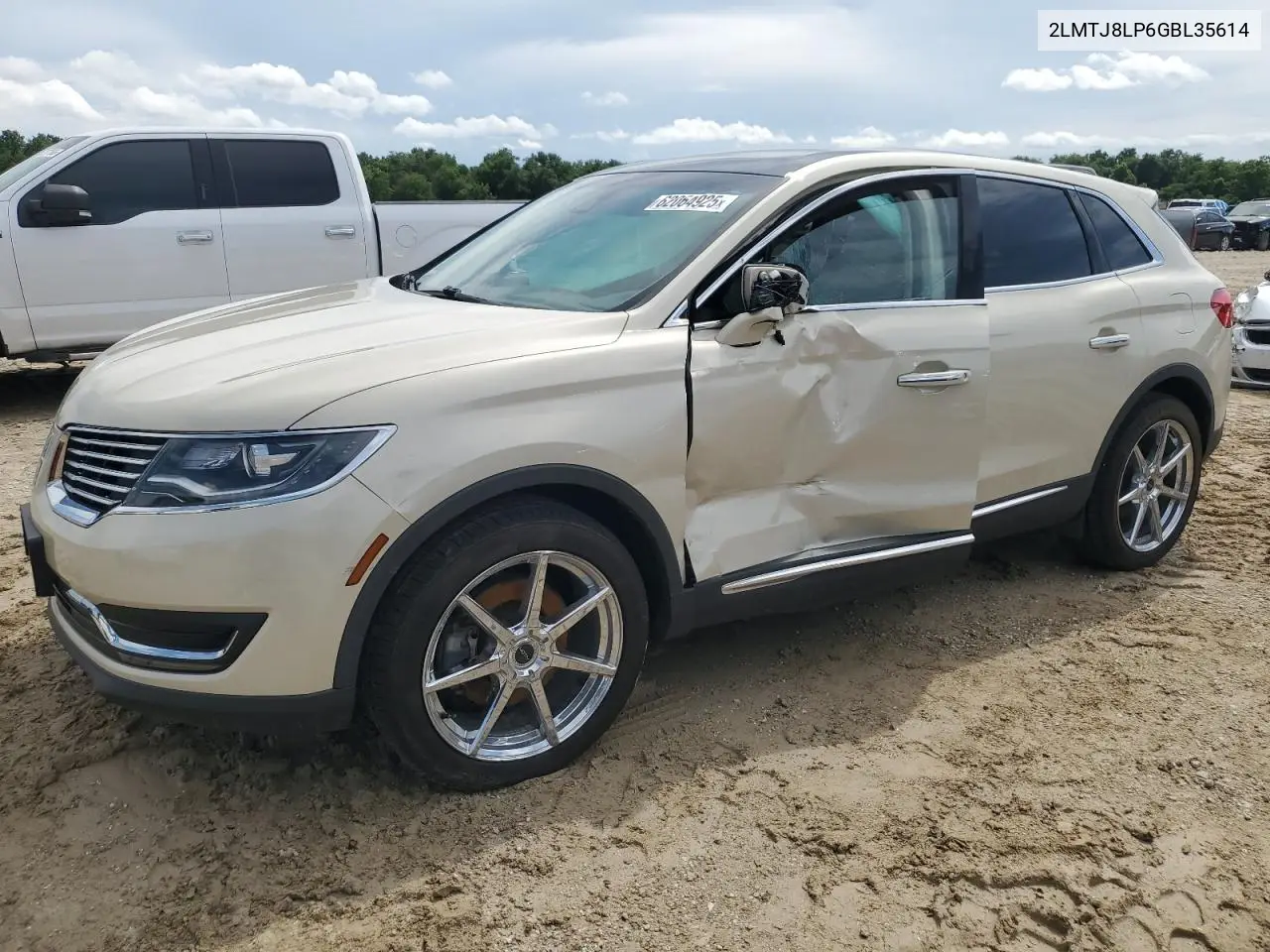 2016 Lincoln Mkx Reserve VIN: 2LMTJ8LP6GBL35614 Lot: 62064925