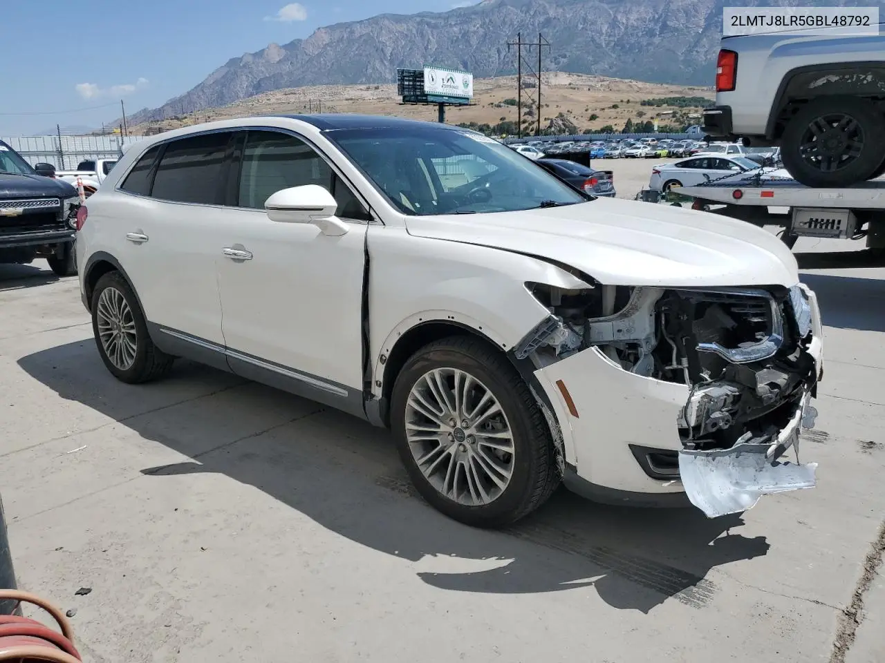 2016 Lincoln Mkx Reserve VIN: 2LMTJ8LR5GBL48792 Lot: 62259915