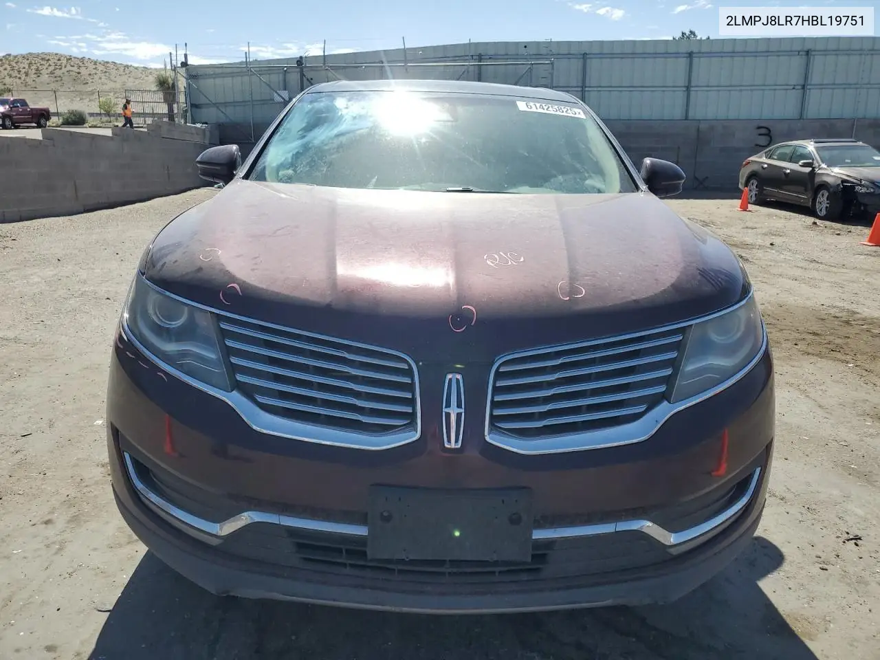 2017 Lincoln Mkx Reserve VIN: 2LMPJ8LR7HBL19751 Lot: 61425825