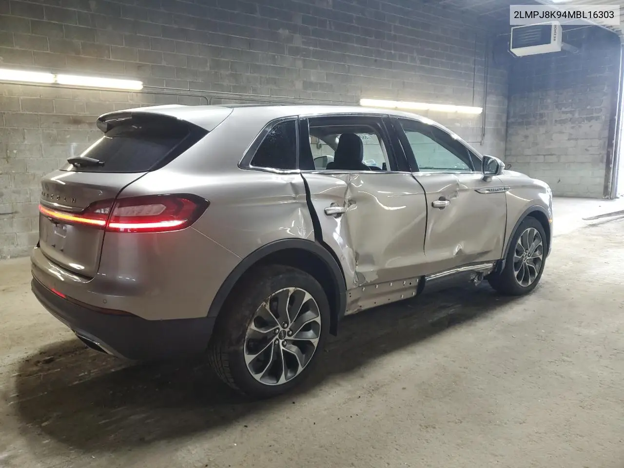 2021 Lincoln Nautilus Reserve VIN: 2LMPJ8K94MBL16303 Lot: 55285245