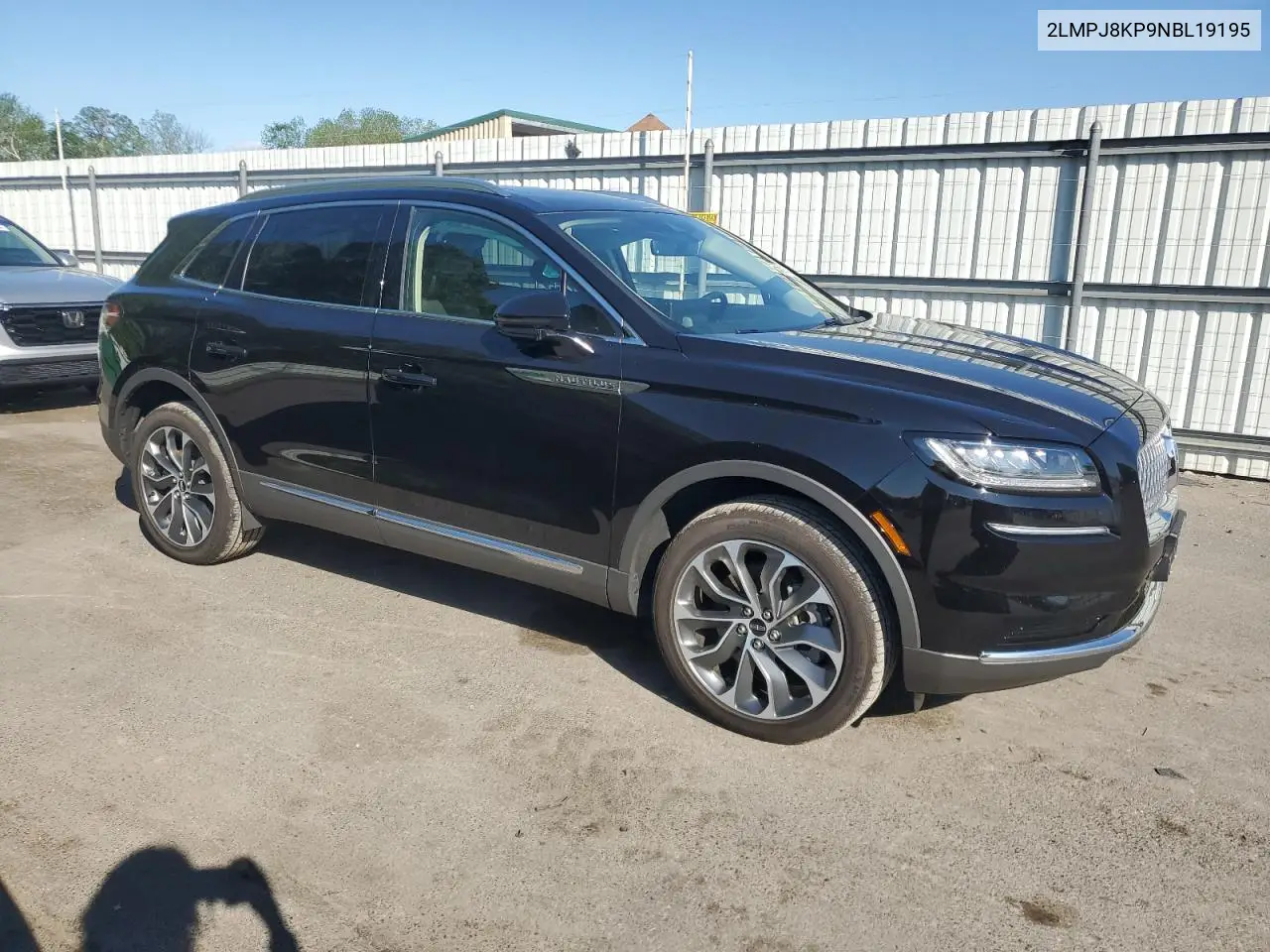 2022 Lincoln Nautilus Reserve VIN: 2LMPJ8KP9NBL19195 Lot: 55891335