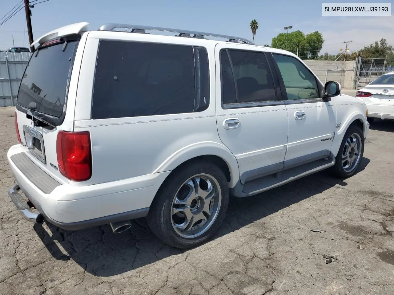 1998 Lincoln Navigator VIN: 5LMPU28LXWLJ39193 Lot: 62238075