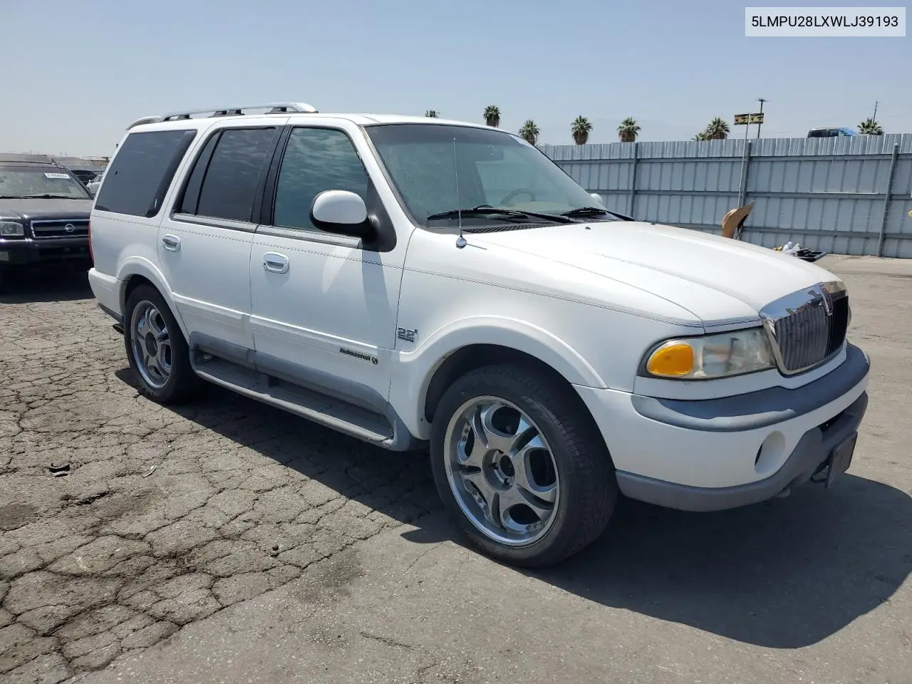 1998 Lincoln Navigator VIN: 5LMPU28LXWLJ39193 Lot: 62238075