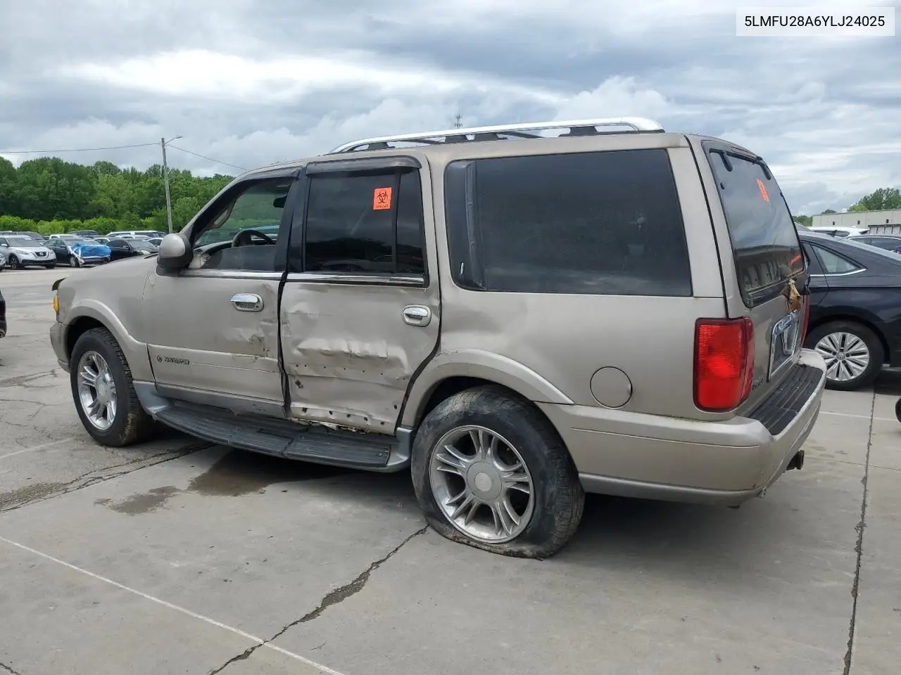 2000 Lincoln Navigator VIN: 5LMFU28A6YLJ24025 Lot: 56555095