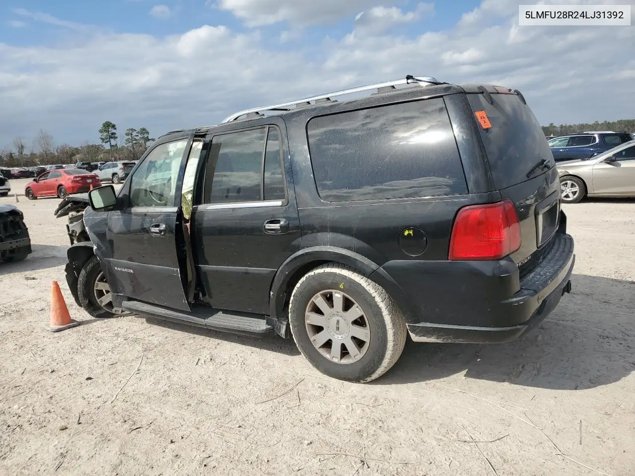 2004 Lincoln Navigator VIN: 5LMFU28R24LJ31392 Lot: 44535655