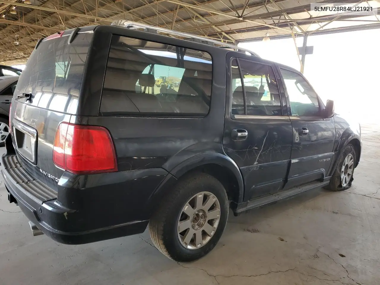 2004 Lincoln Navigator VIN: 5LMFU28R84LJ21921 Lot: 54619035