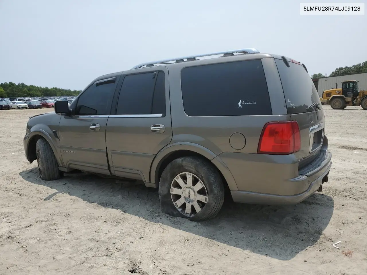 2004 Lincoln Navigator VIN: 5LMFU28R74LJ09128 Lot: 59023625