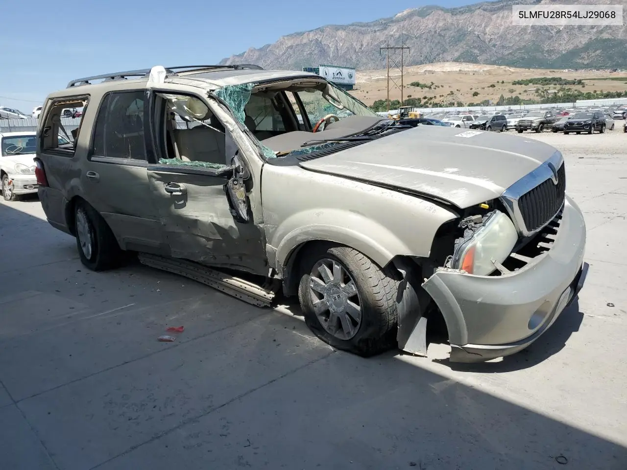 2004 Lincoln Navigator VIN: 5LMFU28R54LJ29068 Lot: 61758635
