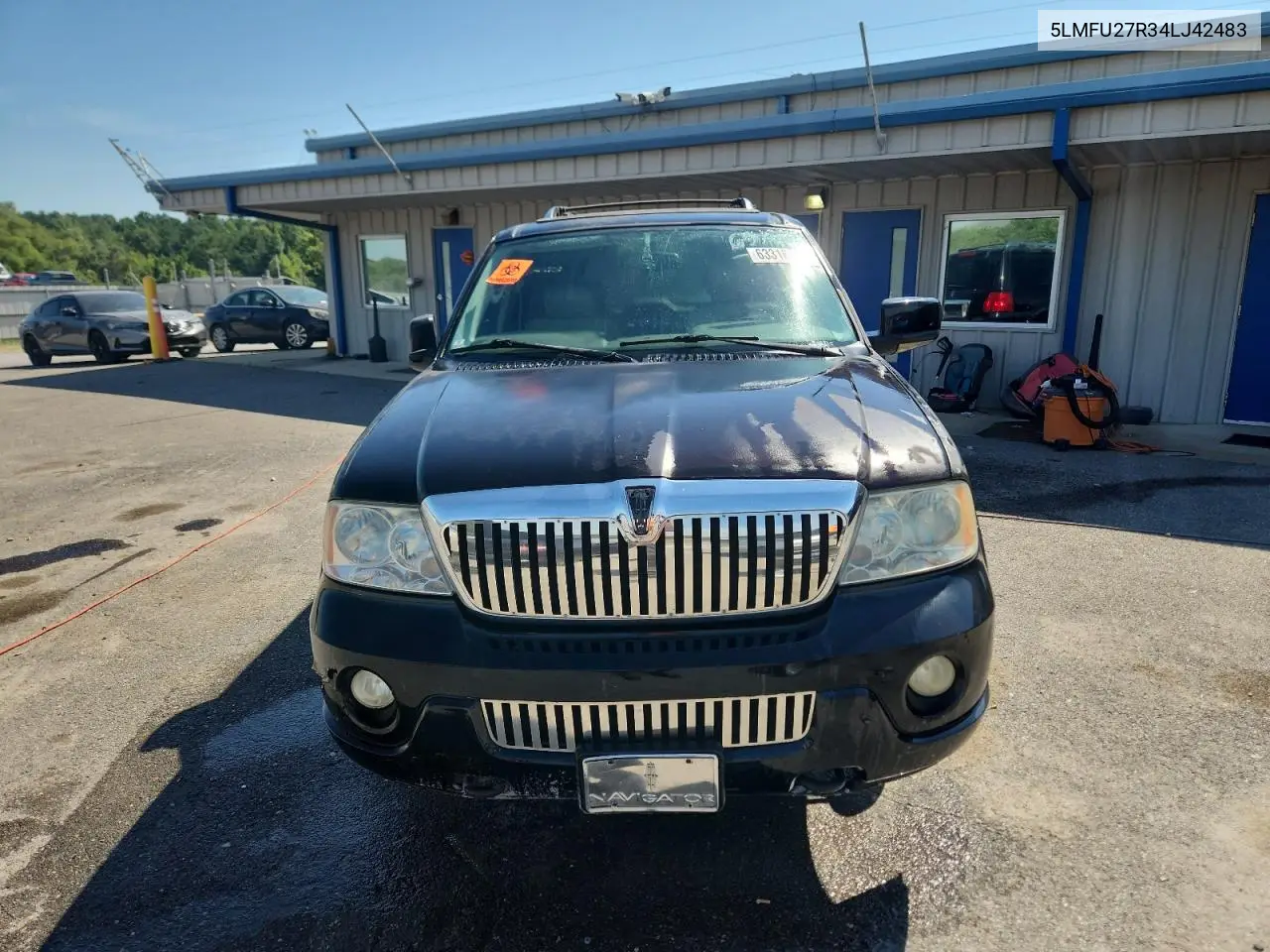 2004 Lincoln Navigator VIN: 5LMFU27R34LJ42483 Lot: 63316465